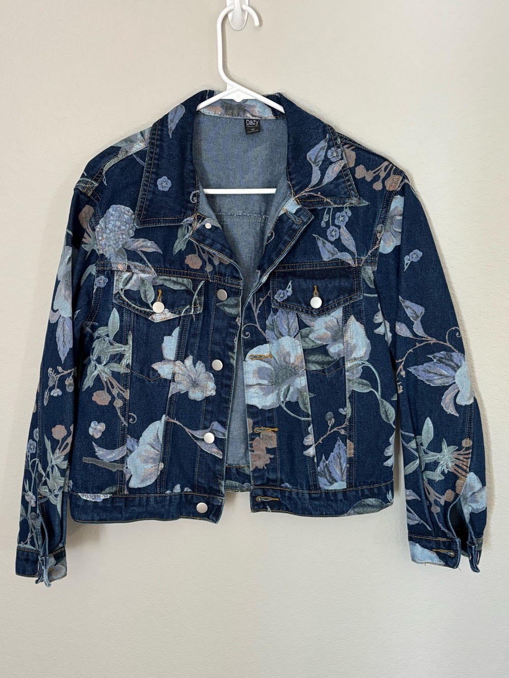 NWOT - DAZY Dark Blue Floral Denim Jacket Women - S